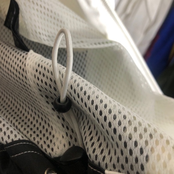 Mens White & Black Summer Jacket. Second Skin. Size Large. - Picture 8 of 10